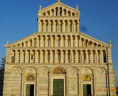 Пизанский собор фасад60