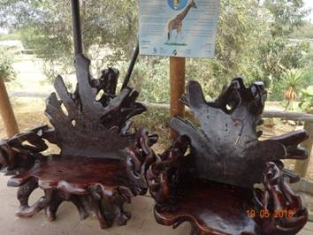 кресла из корней